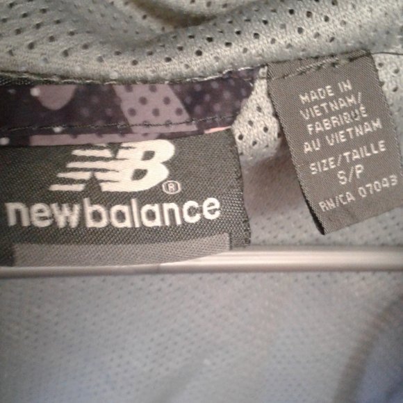 NB purple, pink and white camo windbreaker - Picture 4 of 5